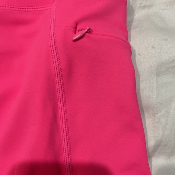 Zyia Hot Pink leggings size 4 with pockets - Picture 7 of 8